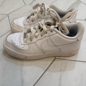 Nike Kids' White Air Force onesLow-Top Sneakers size